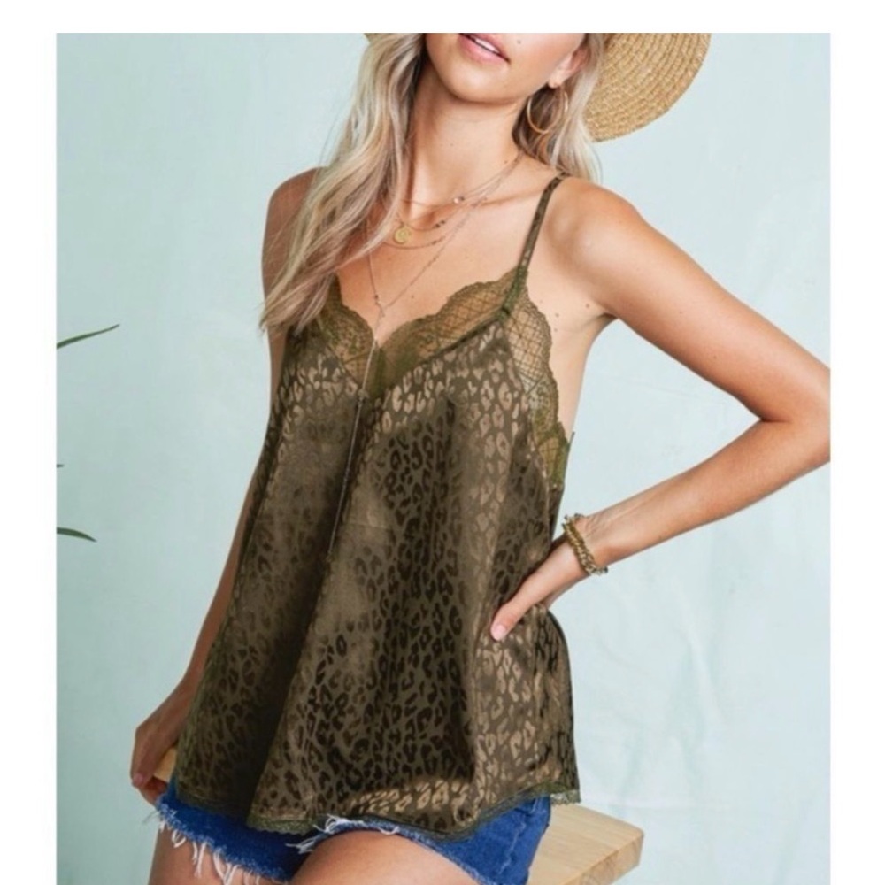 La Miel Lace Trim Silky Camisole Leopard Print Olive Color Size Large NWT